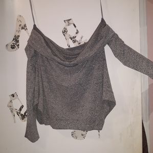 Gray off the shoulder long sleeve M